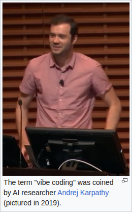 Andrej Karpathy đứng thuyết trình trên bục giảng, kèm chú thích Wikipedia ghi nhận anh là người đặt ra thuật ngữ vibe coding